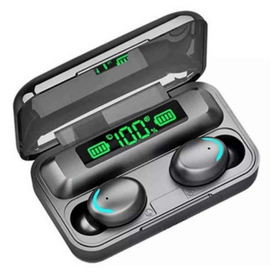 Casti Wireless TWS idealSTORE, Comunicare Bluetooth, Afisare LCD, Microfon Incorporat, Raza de Actiune Pana la 10M, Autonomie Pana la 4H, Incarcare Prin Statie de Andocare, Baterie 1200mAH, Compatibilitate Universala