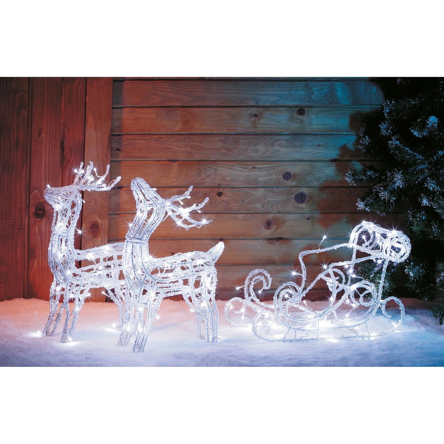 Decoratiune Luminoasa de Craciun Sanie cu Doi Reni idealStore, Contine 152 Led-uri Albe, 8 Led-uri Flash, Cablu Alimentare Transparent 5M, Dimensiune Sanie 52x28x34cm, Dimensiune Ren 43x12x55cm