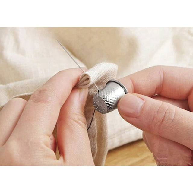 Set de croitorie, ace cusut, papiote, foarfeca si accesorii, 70 piese, multicolor