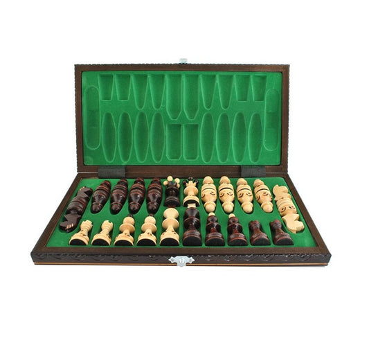 Tabla de Sah din lemn natural idealSTORE, Dimensiuni 34.5 x 34.5 x 4.5 cm, Antreneaza capacitatea gandirii logice, Sporeste divertismentul intelectual