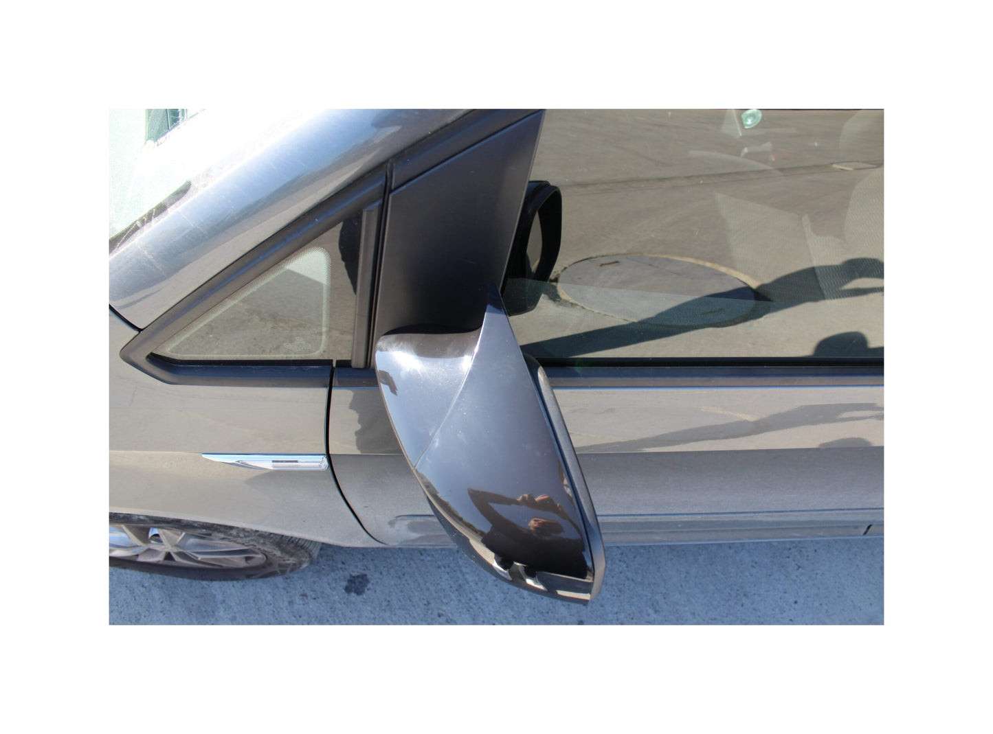 Set 2 Capace Oglinzi tip BATMAN idealSTORE pentru Volkswagen Caddy 2015-2020, culoare Piano Black - Negru Lucios, Montaj Usor, Rezistent UV, Material Premium