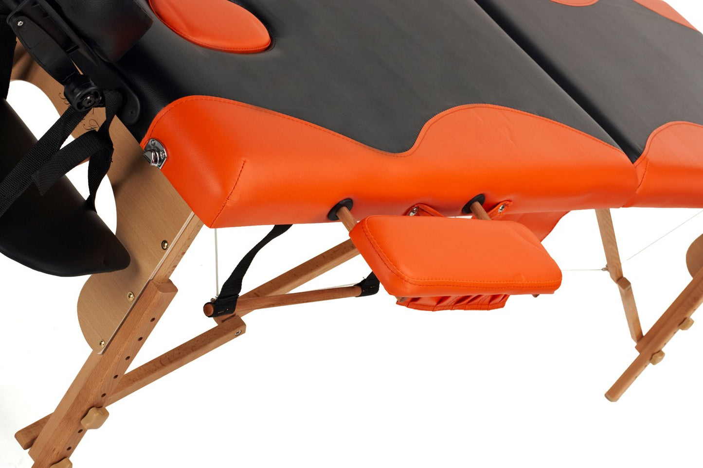 Masa de masaj pliabila idealSTORE, 2 segmente, Inaltime reglabila 62-84 cm, Piele ecologica moale, 2 cotiere laterale, Structura din lemn, Sarcina 250 KG, Rezistenta la uleiuri si apa, Include geanta de transport cadou, Negru Portocaliu