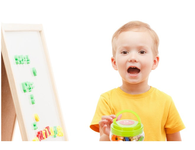 Set litere si cifre magnetice 78 piese, in cutie depozitare