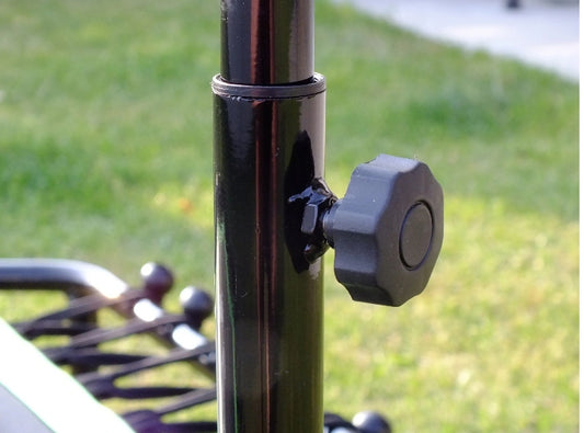 Trambulina Fitness idealStore pentru exercitii, Diametru 130 cm, Include maner antiderapant, Cadru otel armat, 7 Picioare, Sarcina max 120 Kg, Culoare Negru-Albastru