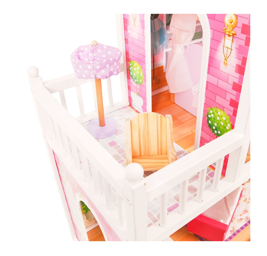 Casuta de papusi din lemn cu gradina idealSTORE MALTA BEAUTY RESIDENCE, Dimensiuni 124 x 38 x 114 cm, 3 nivele, 4 camere cu design minimalist, 14 piese de mobilier si 1 papusa creeaza o atmosfera de basm