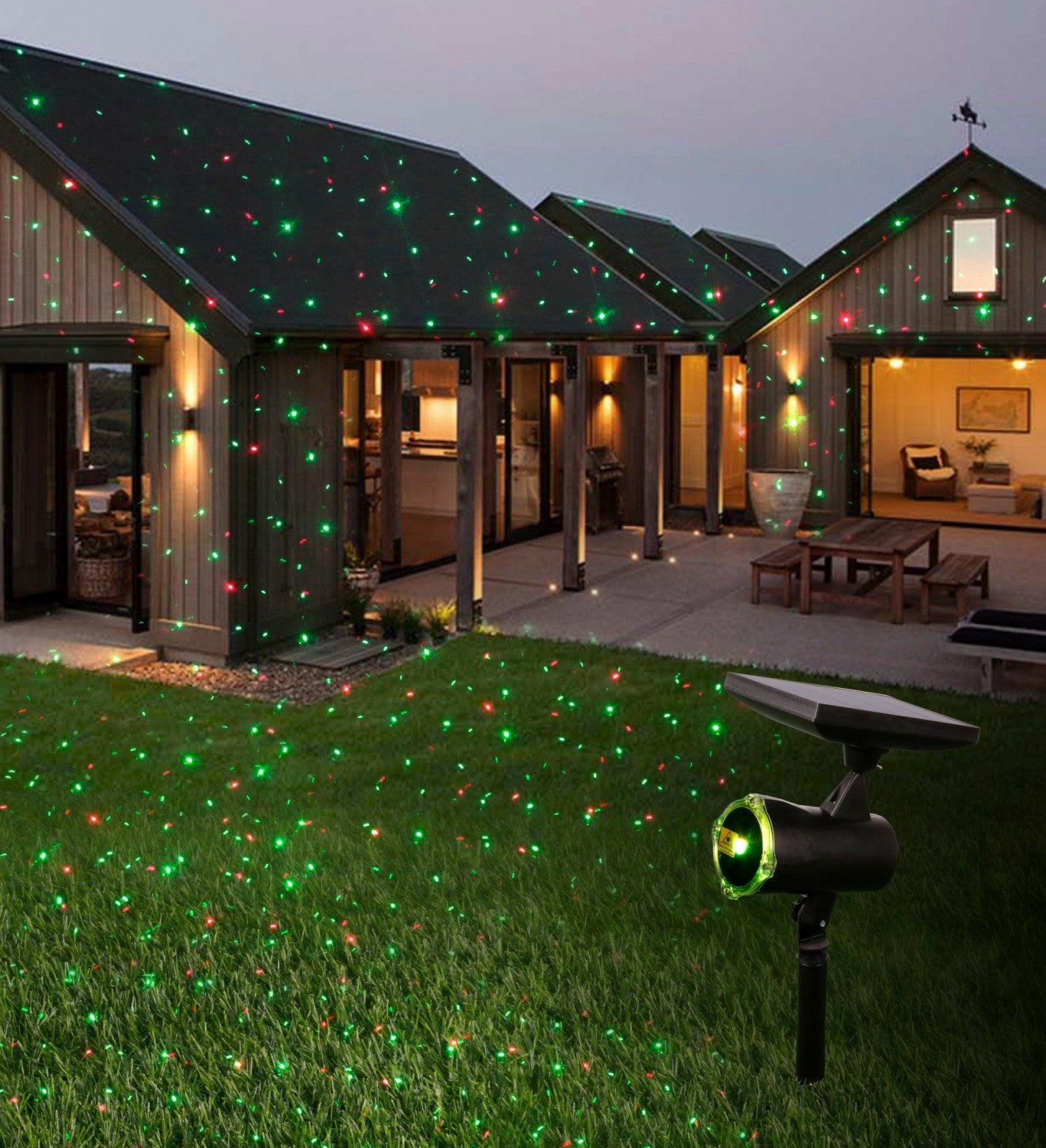 Instalatie Craciun IDL Laser Shower cu Panou Solar ce realizeaza efecte speciale de licurici sclipitori in nuante de rosu si verde, Grad de protectie IP44 rezistent impotriva corpurilor solide