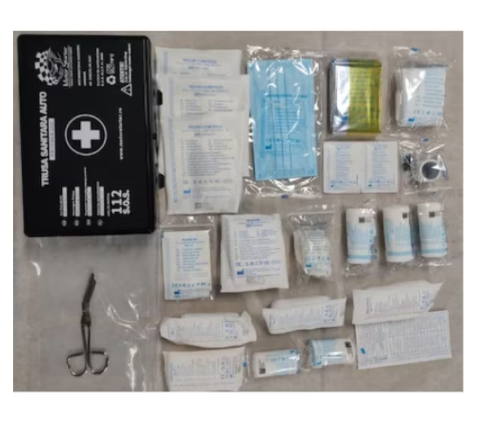 Kit siguranta auto IDL omologat R.A.R cu valabilitate 5 ani, 1x Stingator Tip Spray 1000ml, 1x Trusa Medicala Valabilitate 5 ani, 2x Triunghi Reflectorizant