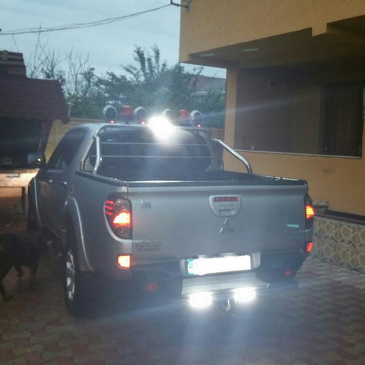 Proiector LED idealSTORE, Dimensiuni 158 x 43 x 50 mm, Tensiune 10 x 30 V, Putere 18 W, Intensitate 6000K