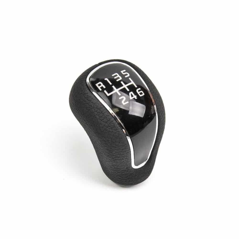 Maner Schimbator Auto idealSTORE, Compatibil Hyundai IX25, Doua Adaptoare Pentru 5 si 6 Trepte, Material Plastic Dur, Culoare Negru Lucios, Insertii Cromate, Compatibil Cutie Viteza Manuala