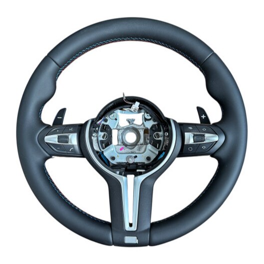 Volan sport idealSTORE piele de inalta calitate compatibil BMW Seria 5 E60/E61, Seria 6 E63/E64 pana la 09/2005, Negru cu cusaturi in culorile BMW Motorsport, Ergonomic, Aderenta imbunatatita, cu butoane multifunctionale integrate