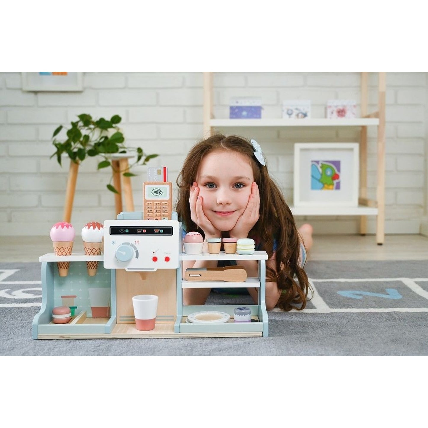 Jucarie de lemn 2in1 idealSTORE Cofetarie si Cafenea Montessori pentru copii cu accesorii si joc de rol