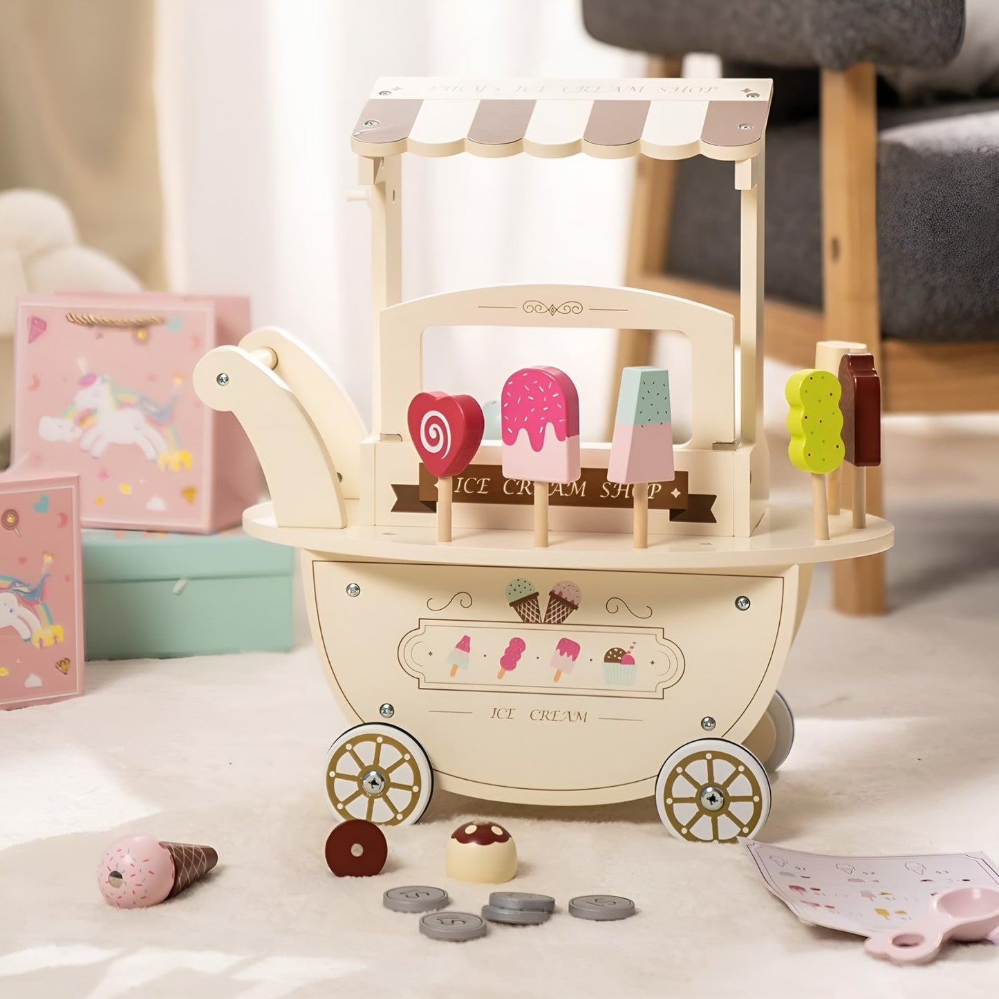 Carucior de inghetata din lemn Ice Cream Ideal Store cu accesorii copii