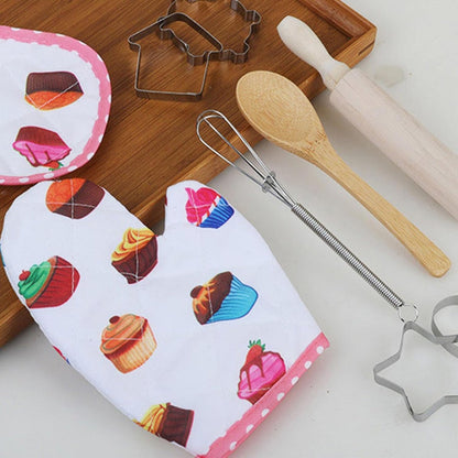 Set de gatit pentru copii Little Confectioner IdealStore cu sort, sucitor si ustensile