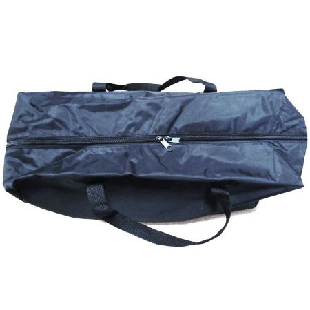 KIT auto obligatoriu omologat - Trusa Medicala, 2xTriunghiuri, stingator cu pulbere cu manometru P1(cu suport de prindere), Vesta + Geanta Depozitare CADOU