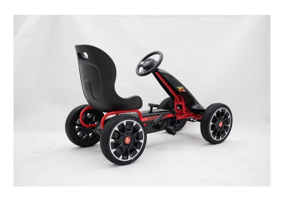 Kart cu pedale idealSTORE GO RACE ABARTH Black Collection, Dimensiuni 113 x 73 x 58 cm, Licentiat, Scaun confortabil, reglabil - 3 pozitii, Asigura confort si siguranta