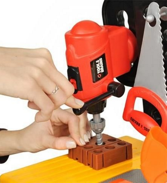 Banc de lucru pentru copii The Little Master idealSTORE, Dimensiuni 75 x 50 cm, Include Burghiu manual, Cheie, Menghina, Rafturi, Fierastrau si multe alte accesorii, Dezvolta abilitati manuale ale copilului, Culoare Portocaliu-Negru