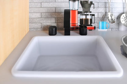 Bucatarie din Lemn idealStore New Kitchen Kruzel, Dotata cu Telefon, Frigider, Cuptor, Masina de Spalat Vase