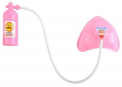 Set acceosrii Medicale de jucarie Family Doctor idealSTORE, Dimensiuni 20 x 15 x 15 cm, Echipat cu Accesorii medicale, Papusa, Valiza Medicala, Stimuleaza imaginatia celor mici, Perfect pentu copiii pasionati de medicina