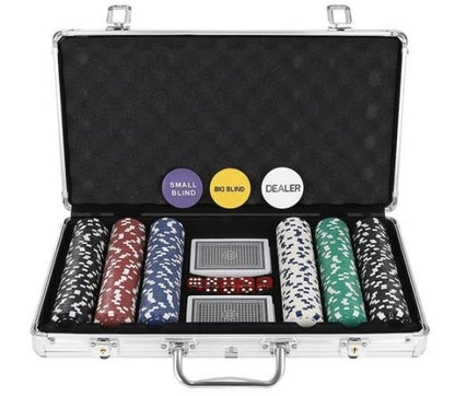 Set de Poker Complex cu 300 de jetoane idealSTORE, Vegas Master Lux, Include 2 seturi de carti, 5 zaruri, Echipat cu servieta de aluminiu cu dimensiunile 39x7x27 cm
