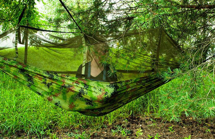 Hamac Turistic SANTIAGO ARMY idealSTORE, Dimensiuni 260 x 160 cm, Include o Plasa impotriva insectelor, Geanta pentru Depozitare, Carlige Metalice Masive, Franghii Groase Impletite, Sarcina Maxima 159 Kg