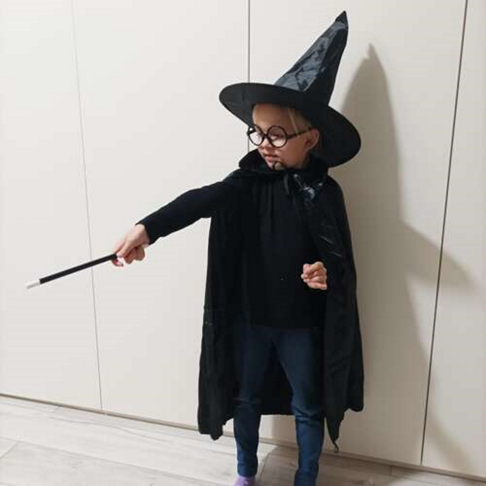 Costum de Magician idealSTORE, Include Ochelari, Bagheta, Palarie, Peleria, Pentru Baieti si Fete, Perfect Pentru Serbare, Carnaval si Petreceri, Personaj Harry Potter