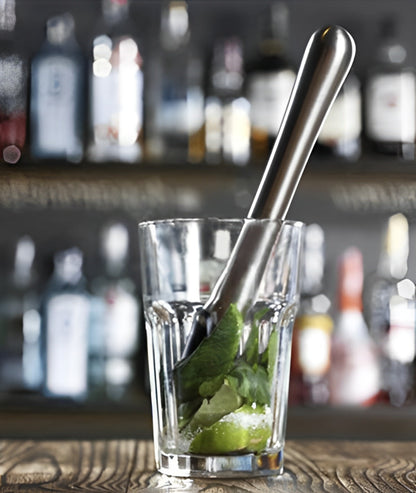 Set Cocktail Shaker Sweet Dream IdealStore, 6 Elemente, Shaker 700 ml, 2xPicurator, Tamper, Lingura de bar, Masura, Perfect Pentru Iubitorii de Coktail, Dimensiune 25 x 9 cm, Otel Inoxidabi, Argintiu