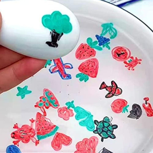 Set 12 Markere Acrilice idealSTORE, Dimesiuni 13, 5 x 1 cm, NON-TOXIC, Fara Miros, Uscare Rapida, Varf de Nylon, Extrafin de 0, 7 mm, Include 12 culori, Utilizati pe diverse suprafete, Roci, Metal, Ceramica, Lemn, Plastic, Panza, Tesatura, Hartie, Argila