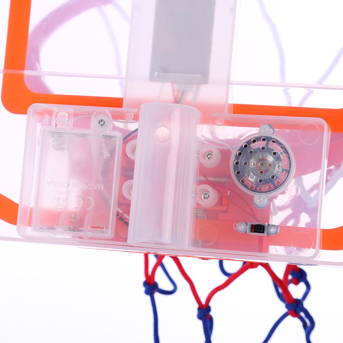 Cos de Baschet idealSTORE, Super Basketball Dimensiuni 65 x 43 x 32 cm, Include o tabla de marcaj cu numarul loviturilor, O minge, Carlige pentru atasarea cosului, si o pompa cu ac, Ajuta la rabdarea si precizia copilului