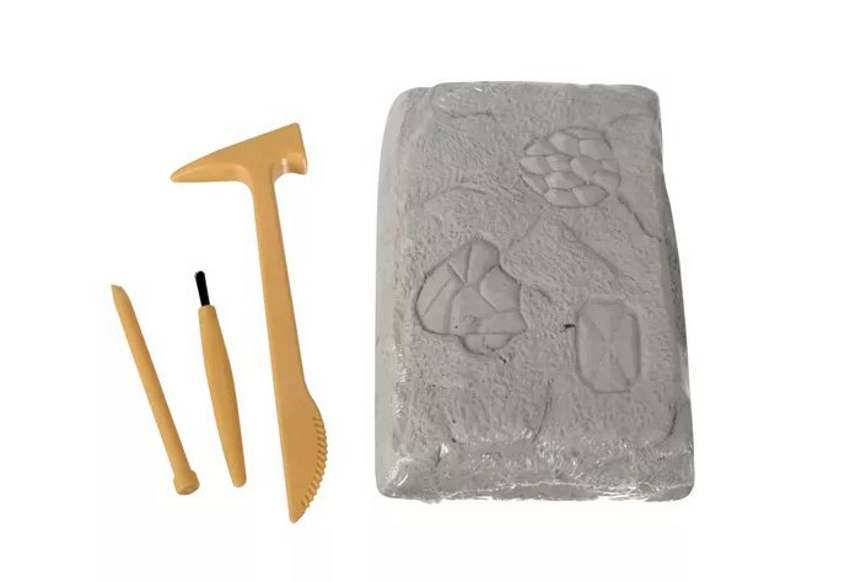 Set Arheologic idealSTORE de Sapaturi pentru Copii, Dimensiuni 16,5 x 12 x 3,2 cm, Include Roca de gips, Dalta, Ciocan, Perie de curatat, Pietre, Diamante, Dezvolta imaginatia si Precizia