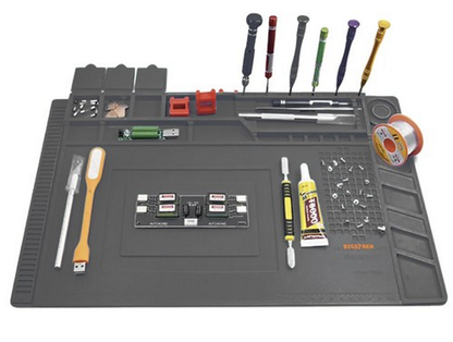 Covoras Multifunctional idealSTORE Anti-Static din Silicon, Dimensiuni 45 x 30 cm, Include 4 Buzunare Magnetice, Linii de Marcare si Masurare, Ideal pentru Reparatii Electronice, Service GSM, Rezistent la Temperaturi Ridicate