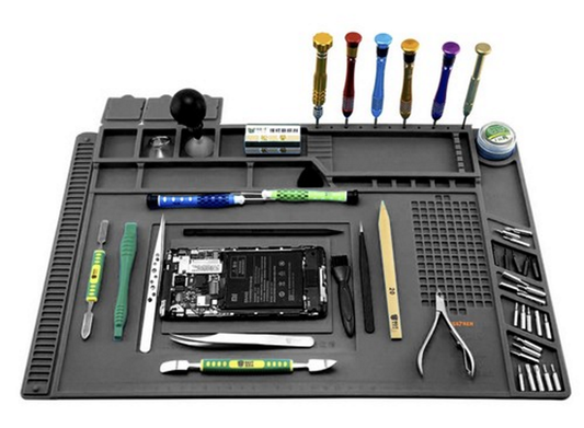 Covoras Multifunctional idealSTORE Anti-Static din Silicon, Dimensiuni 45 x 30 cm, Include 4 Buzunare Magnetice, Linii de Marcare si Masurare, Ideal pentru Reparatii Electronice, Service GSM, Rezistent la Temperaturi Ridicate