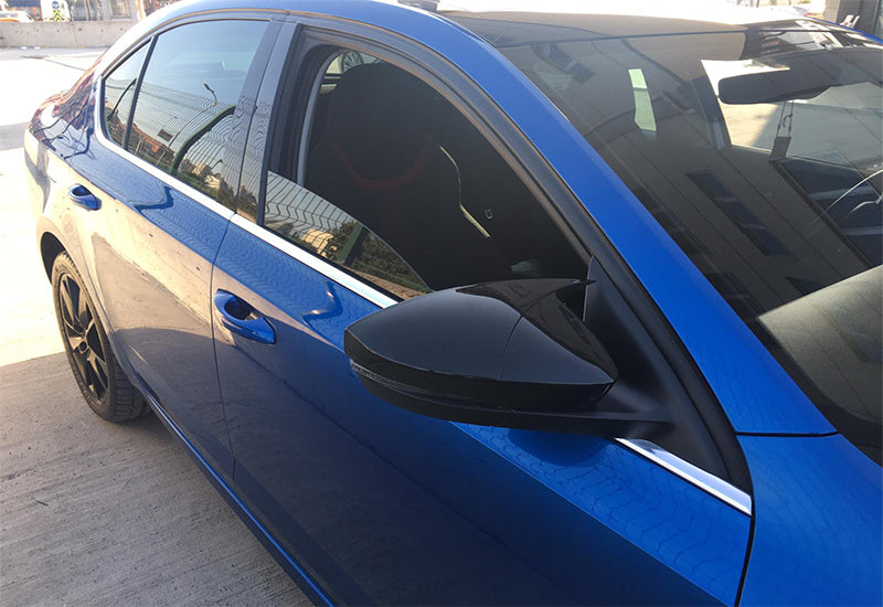 Set 2 Capace Oglinzi tip BATMAN idealSTORE pentru SKODA OCTAVIA 3 2013-2020, culoare Piano Black - Negru Lucios, Montaj Usor, Rezistent UV, Material Premium