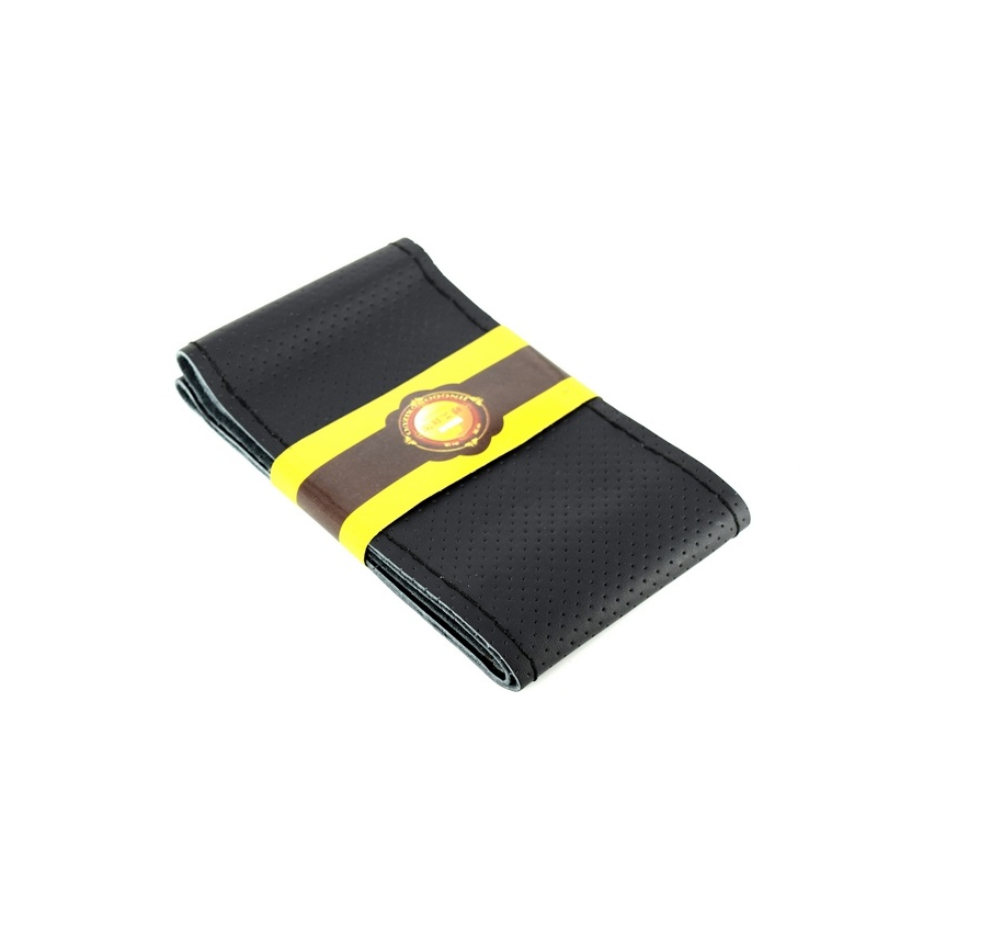 Husa de volan idealSTORE PREMIUM, Marimea M, Model cu gaurele din piele, protejeaza impotriva degradarii, Culoare Negru