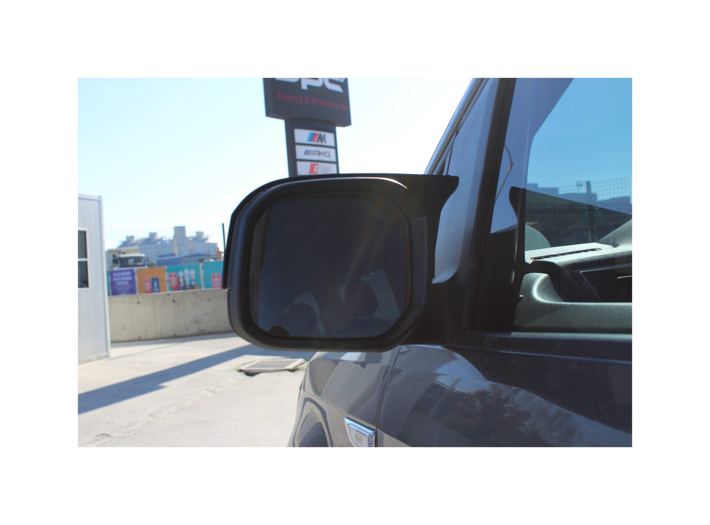 Set 2 Capace Oglinzi tip BATMAN idealSTORE pentru Volkswagen Caddy 2015-2020, culoare Piano Black - Negru Lucios, Montaj Usor, Rezistent UV, Material Premium