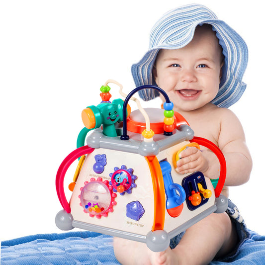 Cub Educativ LITTLE JOY BOX Dimensiuni 30 x 30 x 27 cm, Include 5 pereti cu functii diferite, Microfon, Telefon, Ciocan pentru lovire