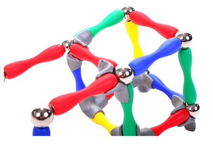 Set de Constructie IDL, MAGICAL MAGNETS cu 84 piese MAGNETICE, Posibilitatea de a crea Forumule chimice, fizice si matematice datorita articulatiei magnetice, Dezvolta IMAGINATIA, CONCENTRAREA, ABILITATILE MANUALE si sporeste GANDIREA SPATIALA
