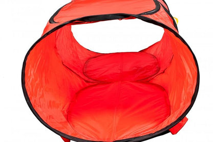 Cort de joaca pentru copii RED CATERPILLAR format dintr-un iglou cu dimensiunile 68 x 68 x 92 cm si un tunel 105 x 41 x 41 cm, Usor de asamblat, Fabricat din material sintectic si durabil, Ce garanteaza ore intregi de distractie