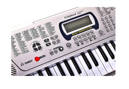 Orga muzicala cu Microfon IDL Maggie World, Echipata cu 54 de clape, Boxe stereo si un Ecran LCD, O multime de functii multimedia, Posibilitatea de a conecta casti sau boxe externe, Un instrument pentru copii interesati de lumea muzicii