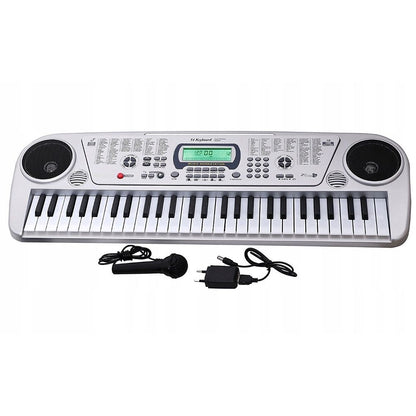 Orga muzicala cu Microfon IDL Maggie World, Echipata cu 54 de clape, Boxe stereo si un Ecran LCD, O multime de functii multimedia, Posibilitatea de a conecta casti sau boxe externe, Un instrument pentru copii interesati de lumea muzicii