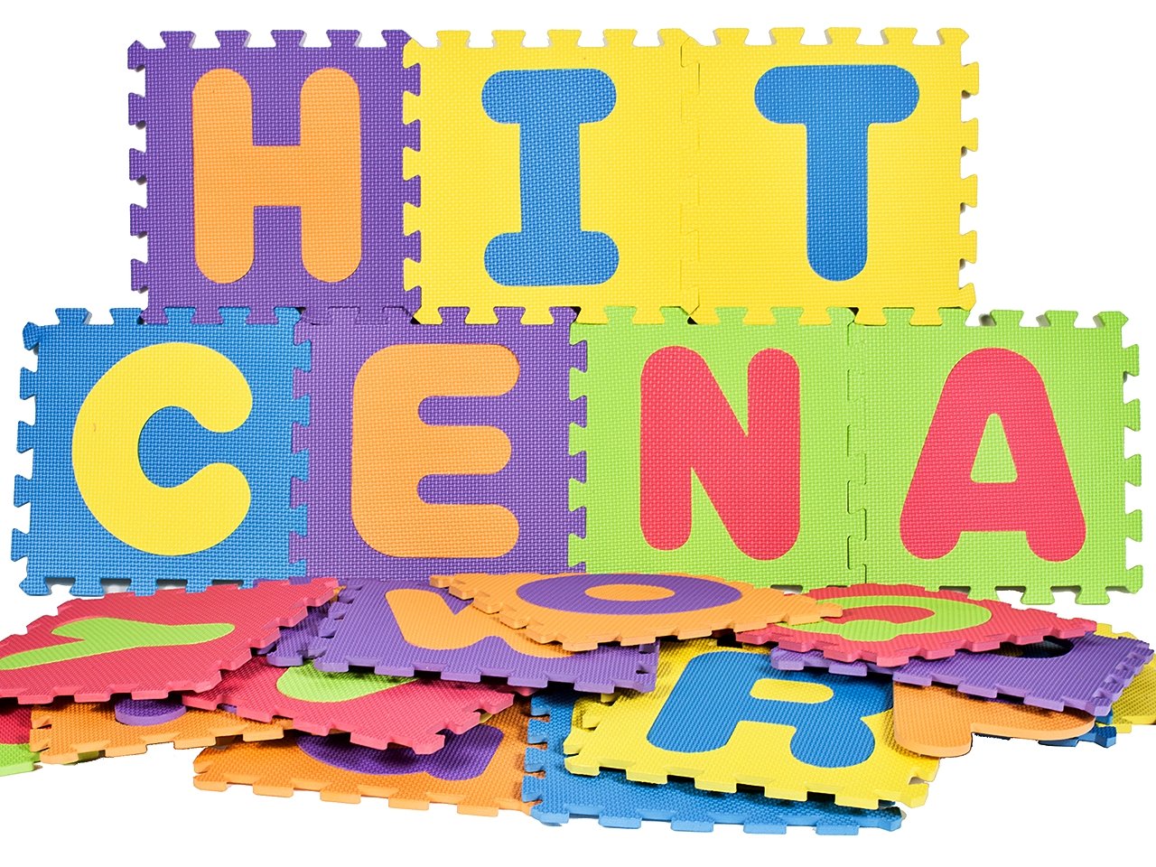 Puzzle Interactiv tip covor cu 26 Litere, Dimensiune litera 30x30 cm, Ajuta la dezvoltarea creativitatii si coordonarii Mana-Ochi pentru copii, Material :Burete, Culoare : Multicolor