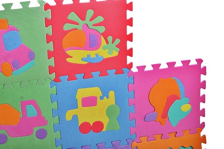 Puzzle tip covor cu 10 Forme, Dimensiune forma 29x29 cm, Ajuta la dezvoltarea creativitatii si coordonarii Mana-Ochi pentru copii, Burete