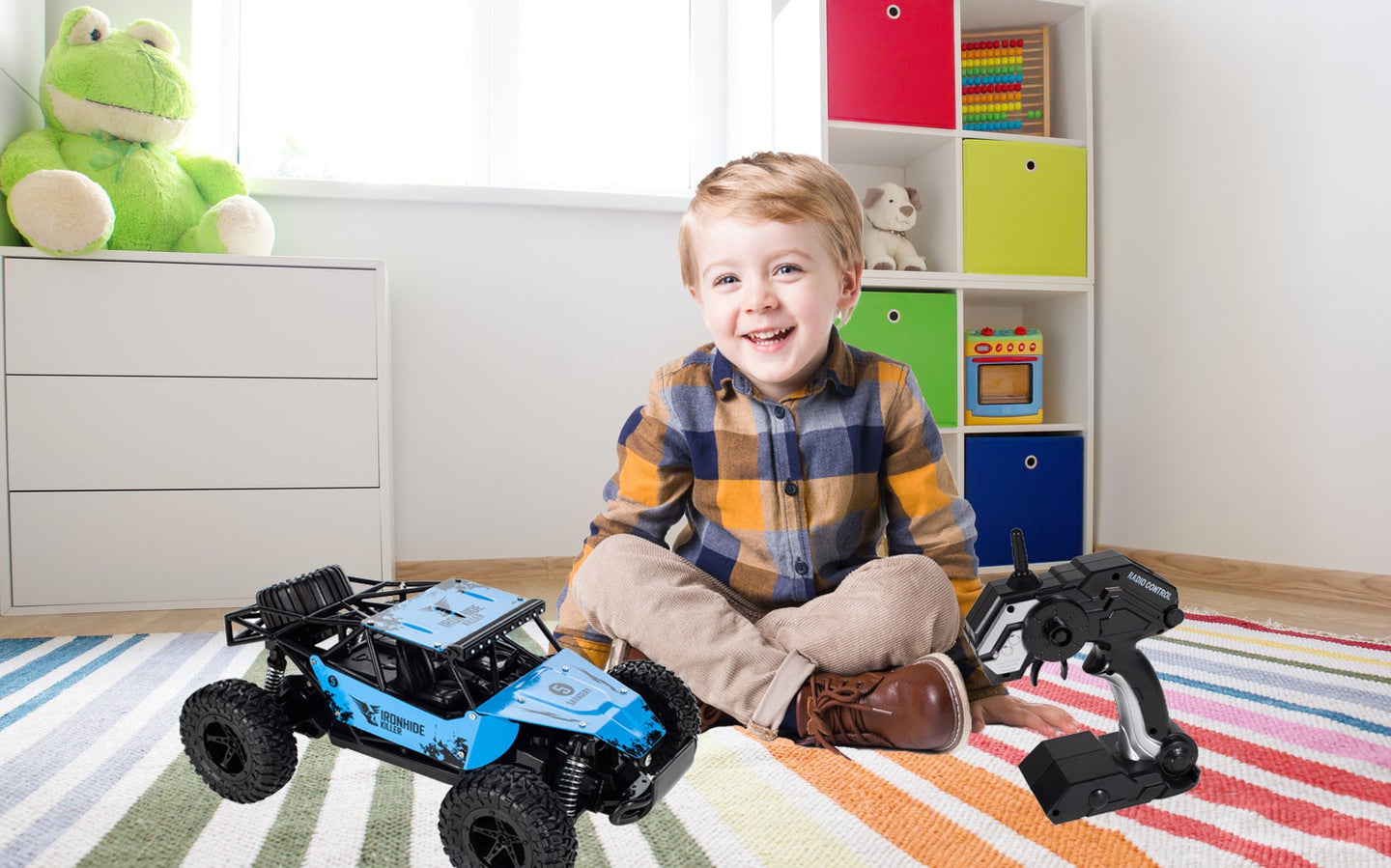 Masinuta Cu Telecomanda si Suspensii Metal OFFROAD, Scara 1.16, Marime 28 x 18.5 x 12 cm, Manevrabilitate Ridicata, Cauciucuri Rezistente, Telecomanda Usor de Folosit, Viteza Maxima 20 km/h, Culoare Albastra