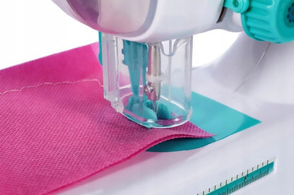 Set de Rol, Masina de Cusut Electrica, SEWING MACHINE, cu Ac cu Aparatoare, 3 Bobine, Pedala cu 115 Cm Cablu, Realista, Alb/Verde