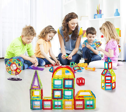 Set Inteligent de Constructie Magnetic IdealSTORE The World of Blocks 3D, dezvolta imaginatia si abilitatile mortice, numeroase posibilitati de construit, Educativ-Creativ, jucarie STEM, include 70 de piese multicolore