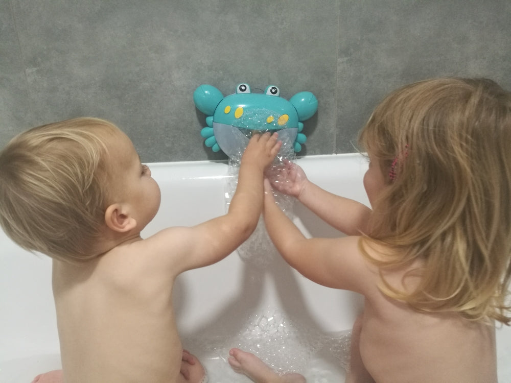 Jucarie de baie Bubble Krab Blue ideaSTORE, Efecte sonore, Dimensiuni 24 x 8 x 15 cm, Include ventuza pentru prindere si recipient pentru depozitarea lichidului, Asigura o baie distractiva si linistita