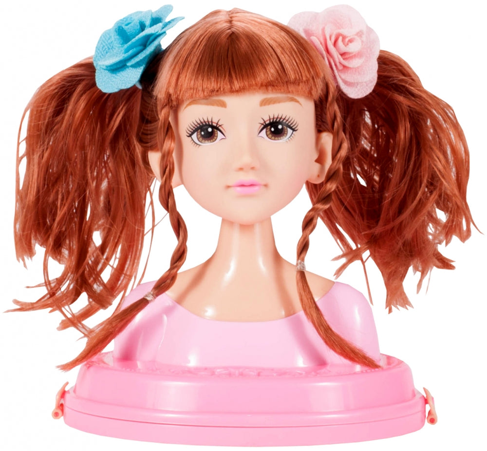 Set Coafor Stylish pentru fete idealSTORE, Mica Avangardista, Dimensiuni 17 x 16 x 21 cm, Include un manechin pentru a putea crea diferite coafuri si un make up fresh, Echipat cu diverse accesorii simbolice pentru a spori jocul de rol