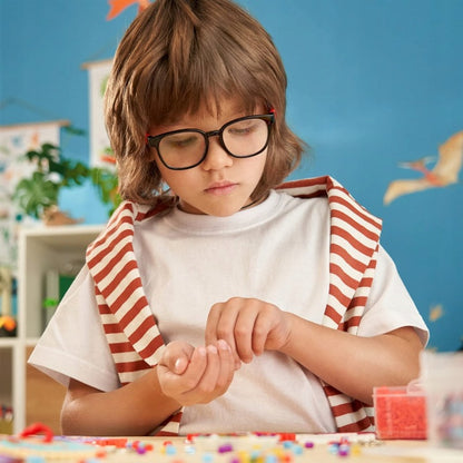 Set 5000 Margele de calcat Iron Beads idealSTORE, Include Sabloane, 10 suporturi de calcat, Hartii de Calcat, Penseta, Culori Vii, Posibilitatea de a construi diferite modele, Dezvolta Concentrarea copilului