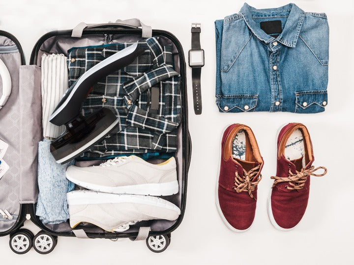 Fier de calcat orizontal/vertical IdealStore,1500w cu talpa ceramica rotativa la 90 de grade de inalta calitate cu suport orizontal, rezervor de 120 ml, debit 23g/min