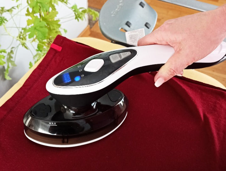 Fier de calcat orizontal/vertical IdealStore,1500w cu talpa ceramica rotativa la 90 de grade de inalta calitate cu suport orizontal, rezervor de 120 ml, debit 23g/min