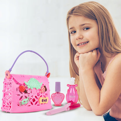 Poseta Make up Taste Fashion idealSTORE, Include O Multime de elemente pentru Infrumusetare, Ondulator, Oja, Perie de Par, Geanta de Plastic Flexibila cu Maner, Creeaza o lume a basmului prin jocul de rol